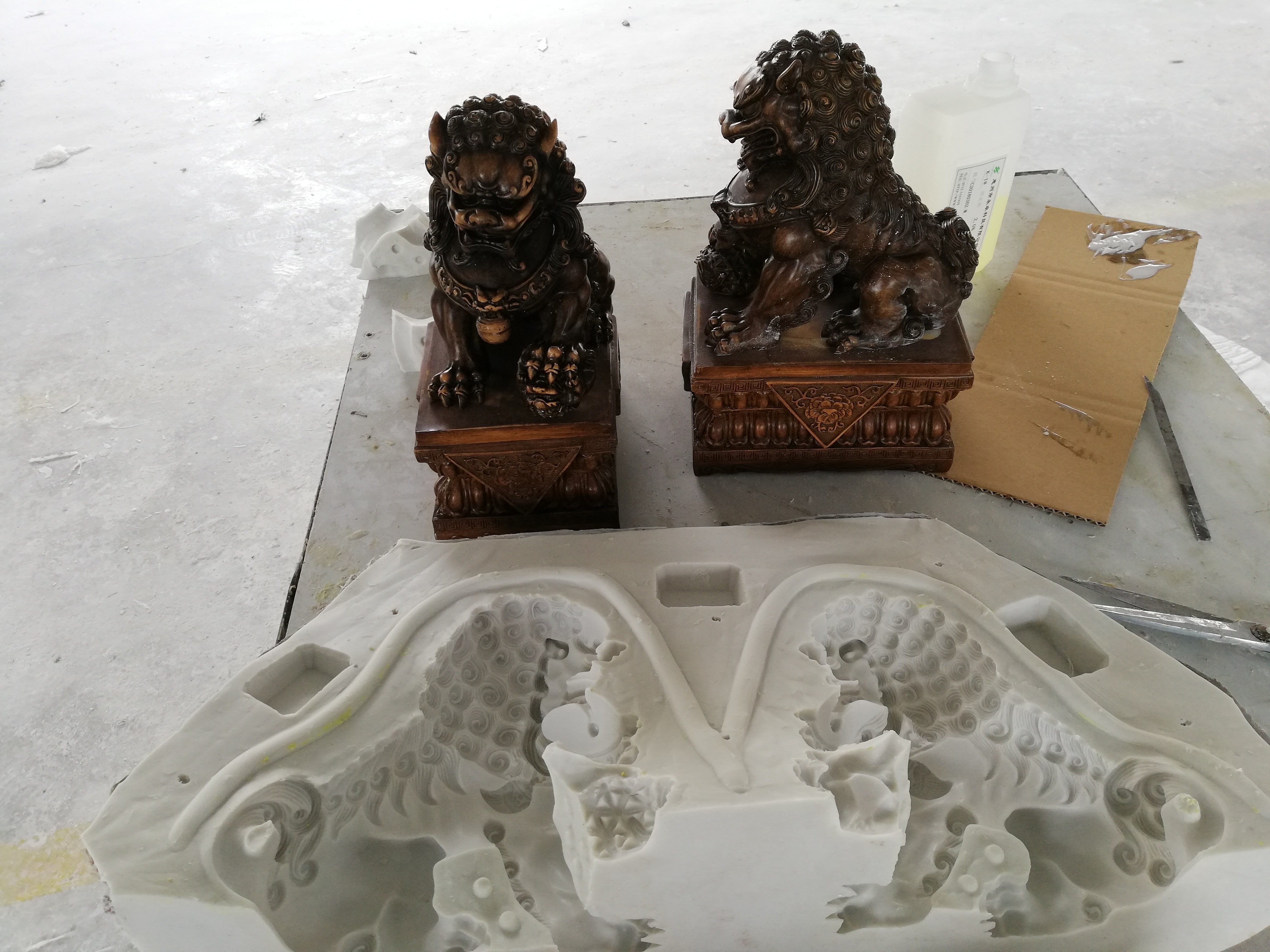 模具硅胶翻模树脂工艺品出现烧模情况怎么办 ？