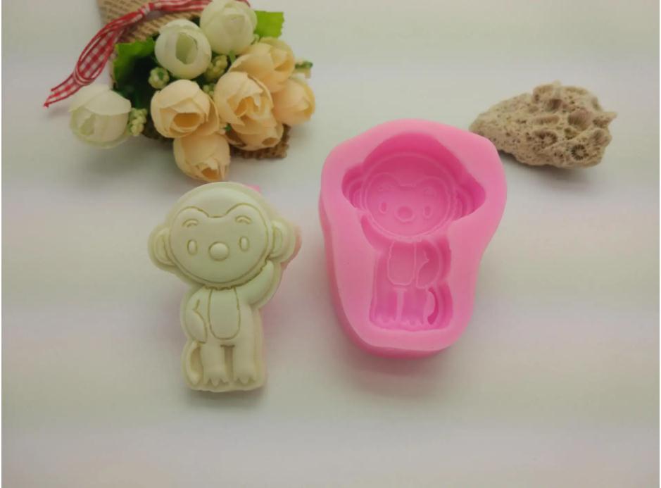 模具硅胶制品用什么才能清洗干净 ？