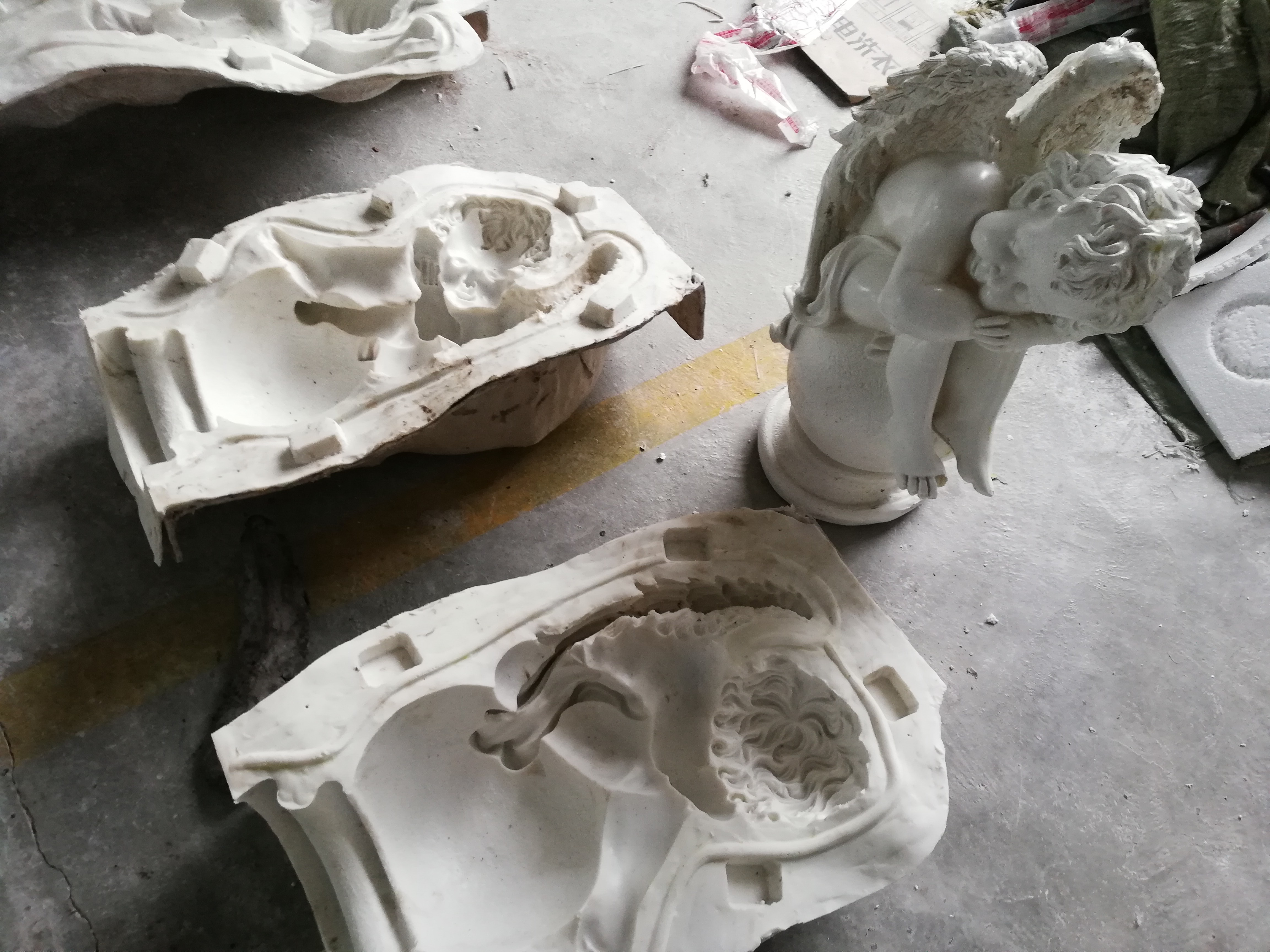 缩合型模具硅胶怎么开分片模 ？
