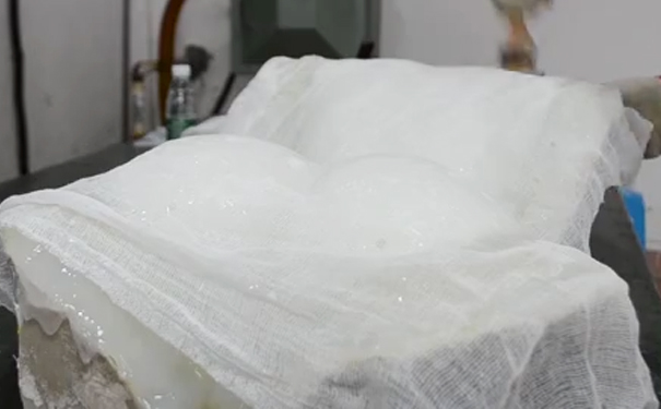 液态硅胶产品变形或缩水该怎么解决 ？